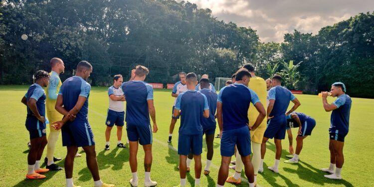 Após derrota para o Santos, Bahia treina no CT do São Paulo de olho no jogo contra o Flamengo