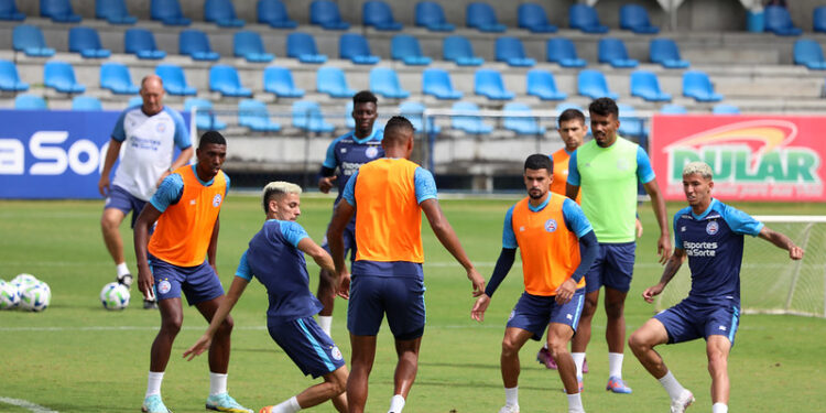 Bahia inicia preparação para sequência de sete jogos até o fim de maio