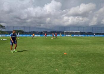 Bahia treina com foco na partida contra o Santos
