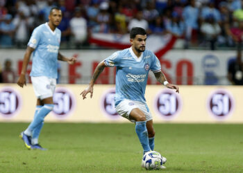 Cauly é destaque no triunfo diante do Coritiba