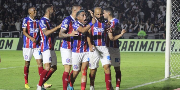 Com gol de Thaciano, Bahia vence o Vasco em São Januário