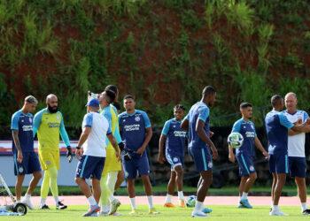 Em Pituaçu, Bahia faz último treino e encerra preparação para decisão contra o Santos