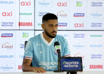 Matheus Bahia comemora titularidade e projeta triunfo contra o Santos fora de casa