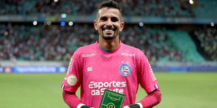 Eleito melhor em campo, goleiro Marcos Felipe analisa jogo contra o Palmeiras e valoriza triunfo