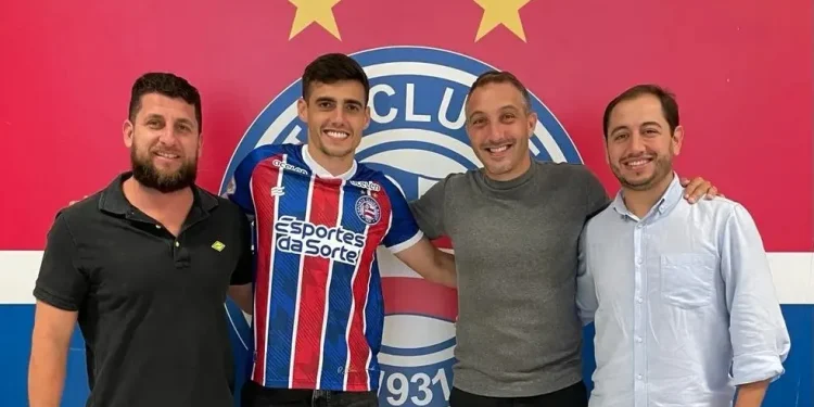 Bahia oficializa contratação do meia Léo Cittadini, ex-Athletico