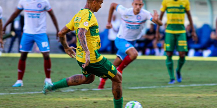 Bahia sai perdendo, mas arranca empate contra o Cuiabá na Arena Pantanal