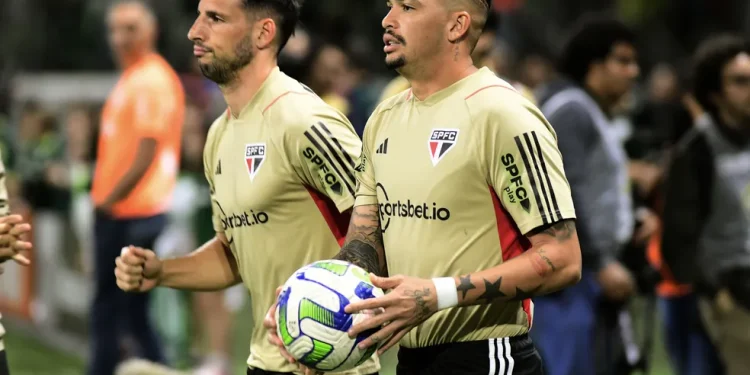 Com desfalques, São Paulo perde dupla de ataque titular para enfrentar o Bahia