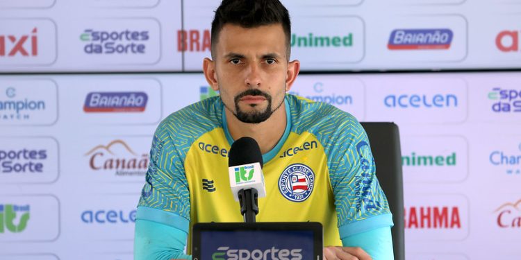 Destaque contra o Grêmio, goleiro Marcos Felipe revela frustação com eliminação na Copa do Brasil