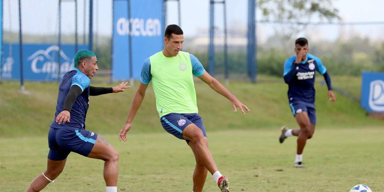 Renato Paiva comanda treino tático e Bahia terá mudanças para enfrentar o São Paulo