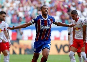 “Arrepia de a gente poder jogar aqui com quase 40mil pessoas”, diz Vitor Hugo após triunfo