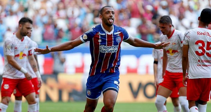 “Arrepia de a gente poder jogar aqui com quase 40mil pessoas”, diz Vitor Hugo após triunfo