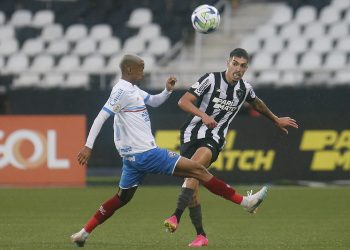 Bahia inicia bem, mas erros individuais e falta de pontaria, custam caro contra o Botafogo