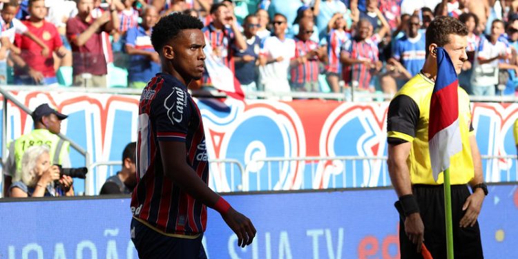 Bahia rescinde contrato com Kayke e atacante retorna ao Manchester City