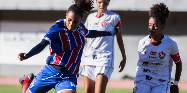 Bahia triunfa no Ba-Vi e se mantém como líder isolado do Campeonato Baiano Feminino