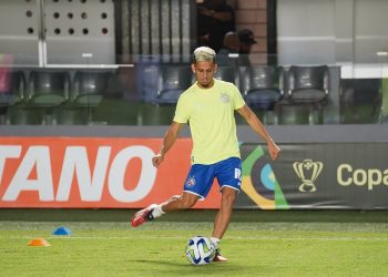 Biel recebe terceiro cartão amarelo e não enfrenta o RB Bragantino na Fonte Nova