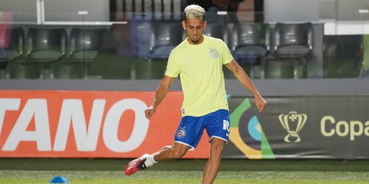 Biel recebe terceiro cartão amarelo e não enfrenta o RB Bragantino na Fonte Nova