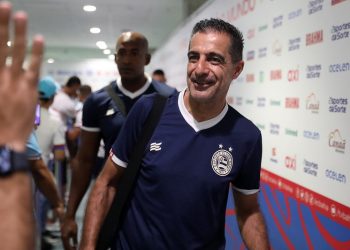 Com direito a bate-boca, Renato Paiva fala após triunfo na Arena Fonte Nova