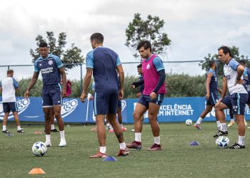 Com foco no sistema defensivo, Bahia segue se preparando para enfrentar o Atlético-MG