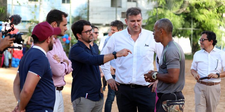 Prefeitura repassa 11 campos de futebol em Salvador para formação de atletas do Bahia