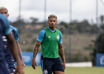 Renato Paiva esboça escalação do Bahia para jogo contra o América-MG