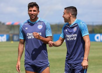 Três jogadores do Bahia são assaltados a caminho de centro de treinamento