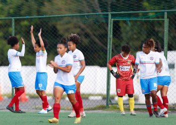 Bahia goleia o Lusaca por 4 a 0 e encaminha vaga para final do Campeonato Baiano