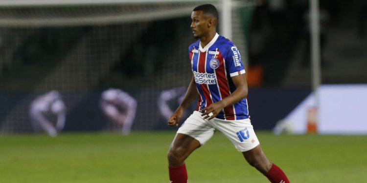 Bahia não contará com Rezende para confronto contra o Santos