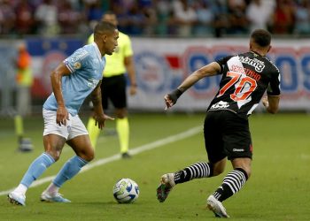 Bahia sai na frete, mas cede empate ao Vasco na Fonte Nova