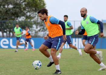 Com testes e treino tático, Bahia retoma preparação para enfrentar o Flamengo