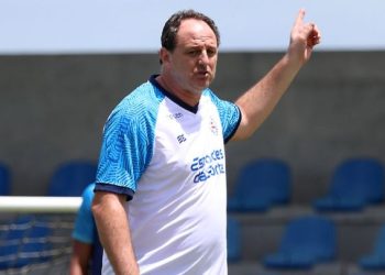 De olho na estreia contra o Coritiba, Rogério Ceni comanda primeiro treino na Cidade Tricolor