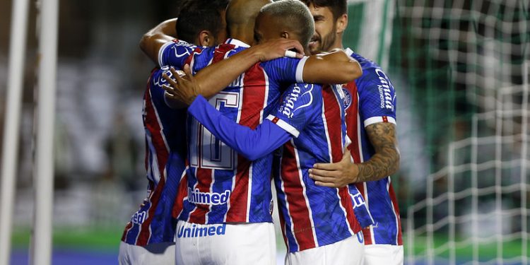 De virada, Bahia vence o Coritiba por 4 a 2 no Couto Pereira