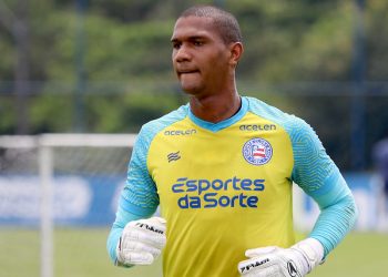 goleiro adriel