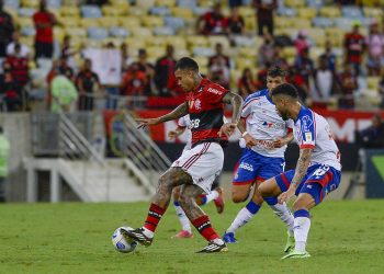 Saiba onde assistir Flamengo x Bahia pela 25º rodada do Campeonato Brasileiro