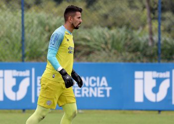 ‘Temos que conseguir o máximo de triunfos para se livrar dessa situação’, alerta Marcos Felipe