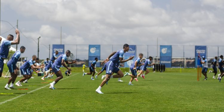 Com foco em passes e movimentação, Bahia segue preparação para enfrentar o Goiás