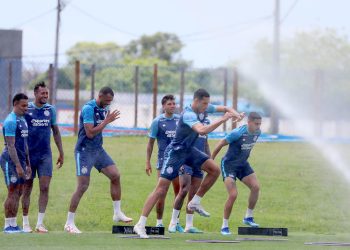 Com foco na técnica e tática, Bahia faz segundo treino visando partida contra o Goiás