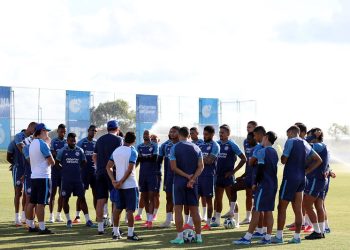 Com foco nas bolas paradas, Bahia inicia preparação para enfrentar o Inter