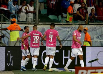Com gol de Biel, Bahia vence o Internacional por 1 a 0 na Fonte Nova