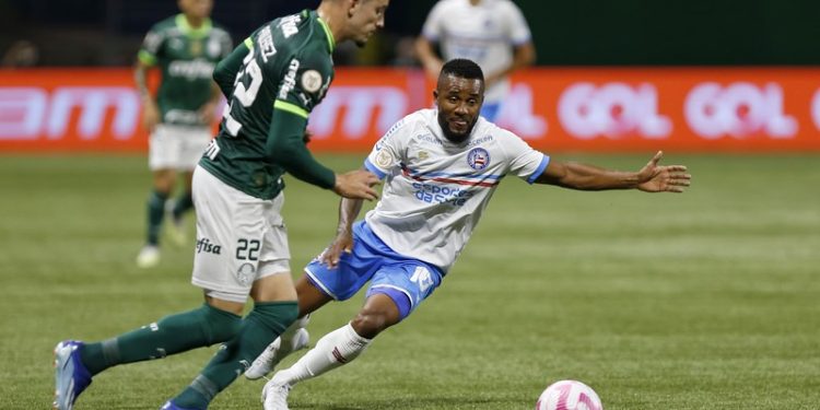 Com gol de Raphael Veiga, Bahia é derrotado pelo Palmeiras por 1 a 0 no Allianz Parque