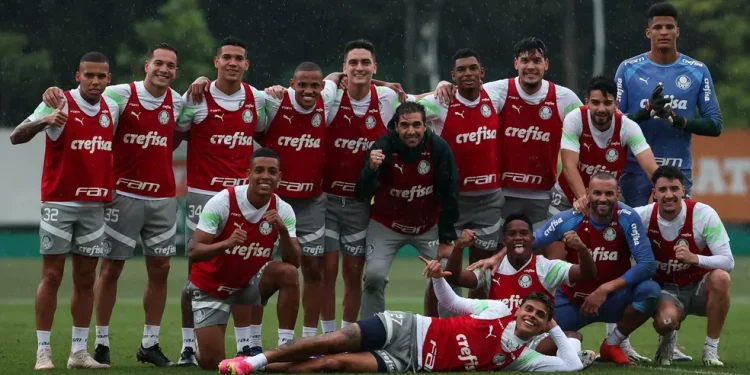 Com mudança, confira a provável escalação do Palmeiras para enfrentar o Bahia