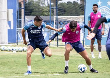 Com treino de passes e finalizações, Bahia continua preparação para enfrentar o Internacional