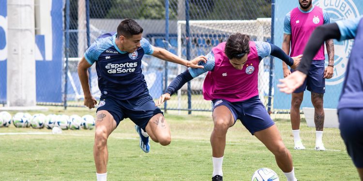 Com treino de passes e finalizações, Bahia continua preparação para enfrentar o Internacional
