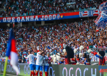 Após derrota para o Cuiabá, Bahia tem 49,7% de chances de ser rebaixado, afirma UFMG