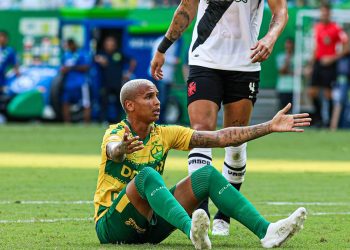 Artilheiro do Cuiabá, Deyverson pode ser desfalque para enfrentar o Bahia