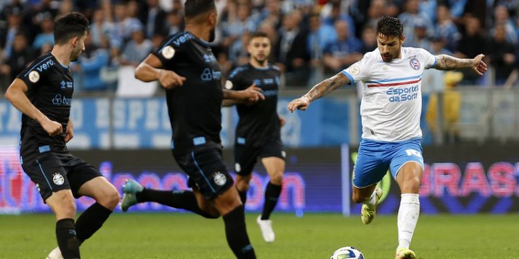 Com gol polêmico, Bahia é derrotado por 1 a 0 pelo Grêmio fora de casa