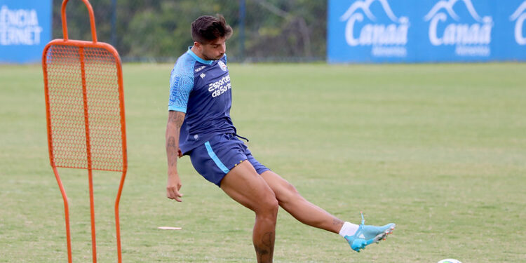Com treino técnico e tático, Bahia continua preparação para enfrentar o Corinthians