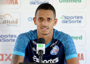 Luciano Juba fala em surpreender o Corinthians fora de casa: ‘Se Deus quiser, vai dar tudo certo lá’