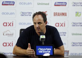 Rogério Ceni comemora triunfo contra o Fluminense: “Três jogos seguidos em casa, vencendo sem sofrer gols”