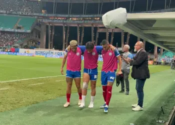 Bahia divulga lesão no ligamento do joelho de Acevedo
