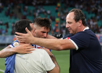 Rogério Ceni termina 2023 com mais de 45% de aproveitamento